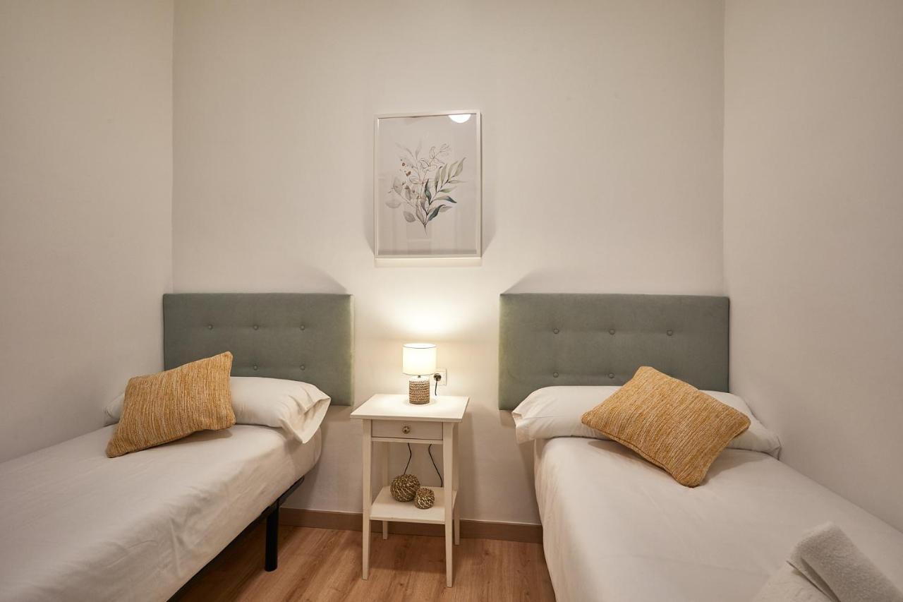 Апартаменты Bbarcelona Calabria Flat Экстерьер фото