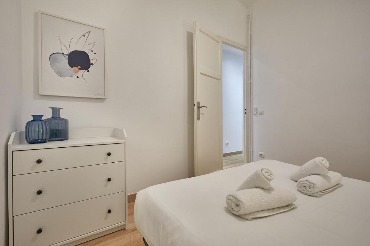Апартаменты Bbarcelona Calabria Flat Экстерьер фото